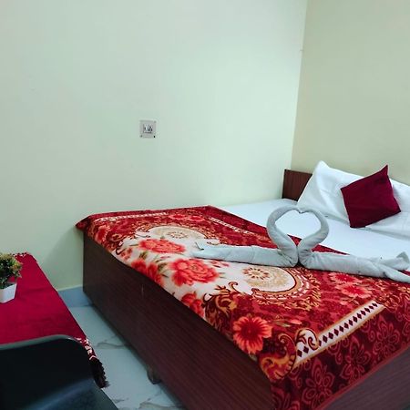 Jpm Guest House Varanasi Exterior photo