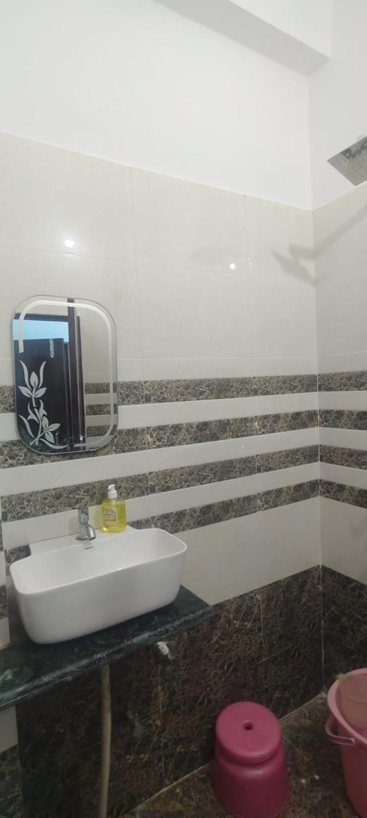 Jpm Guest House Varanasi Exterior photo