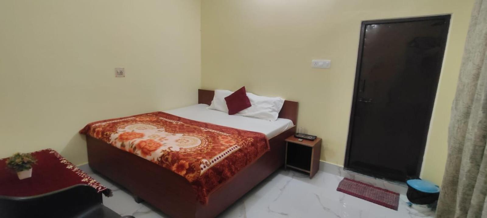 Jpm Guest House Varanasi Exterior photo